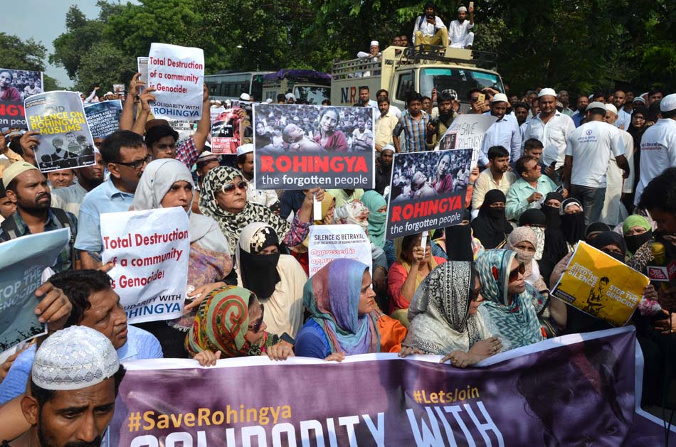 الشعب الهندي ينظم مسيرات منددة بالمجازر ضد مسلمي الروهينغا 