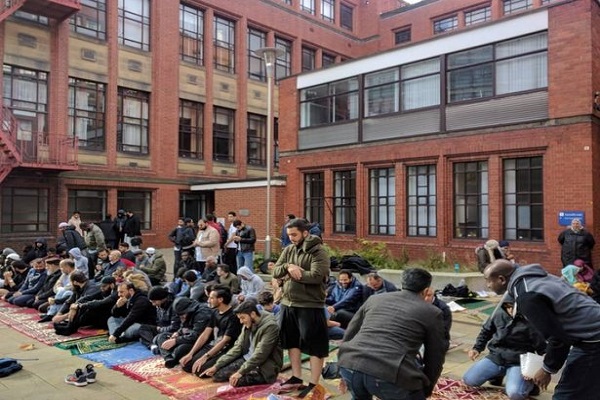 الطلاب المسلمون في جامعة نیوکاسل