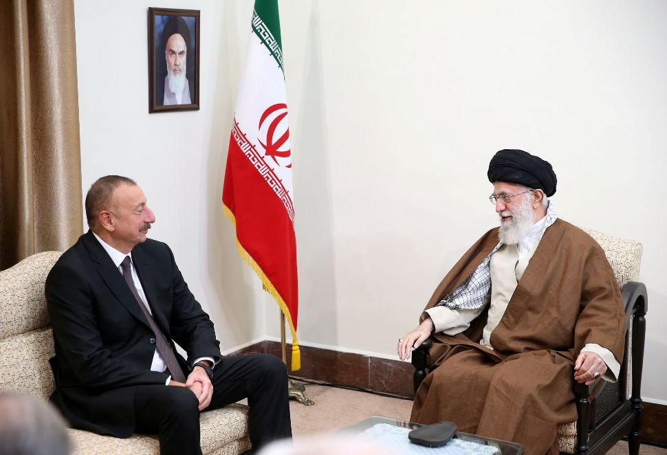 قائد الثورة يبحث مع رئيس أذربيجان