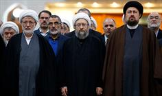 آیت الله آملی لاریجانی در حرم امام