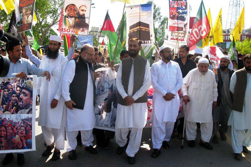 مسيرة احتجاجية في باكستان على الهجوم الأمريكي ضد سوريا 