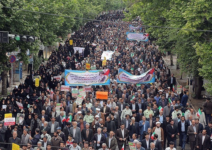 مسيرات حاشدة في انحاء ايران تنديداً بالسياسات الامريكية
