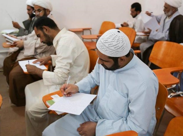 معهد الإمام علي (عليه السلام) للدراسات القرآنية يختتم عامه الدراسي الأول 