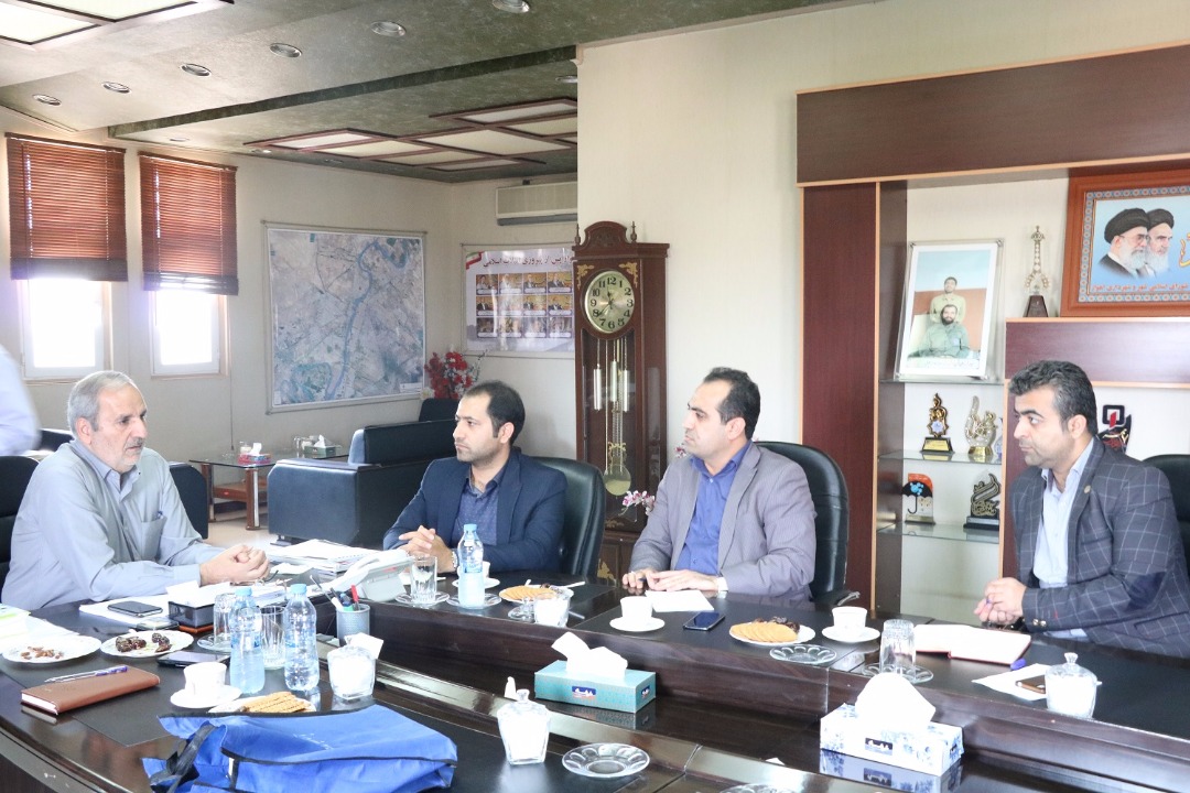دیدار مدیر کتابخانه های خوزستان با شهرداری اهواز