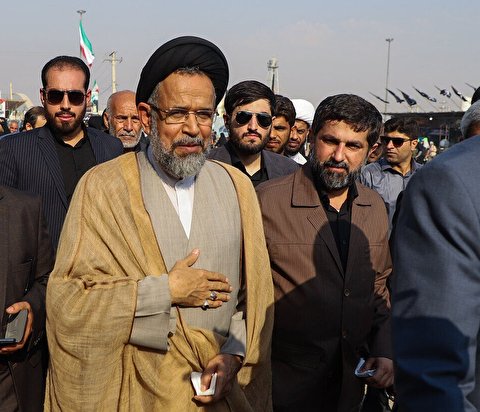 الامن الايراني يعتقل خلیتین خططتا للقيام بعمليات ارهابية اثناء الزيارة الاربعينية