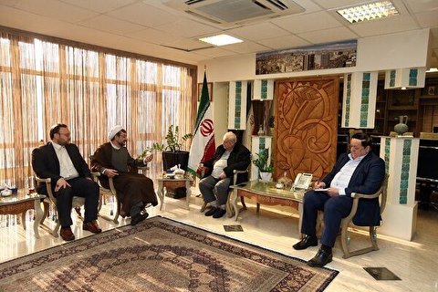 السفير الفلسطيني لدى ايران يشيد بالدور الفريد لقائد الثورة الاسلامية على صعيد المقاومة