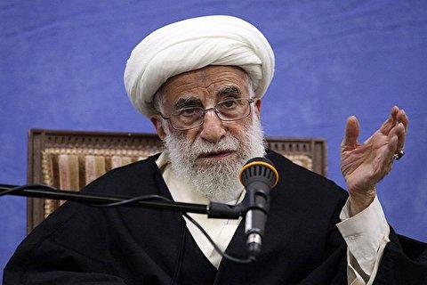 آية الله جنتي يؤكد ضرورة تعديل قانون الانتخابات