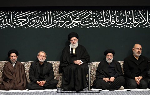 اقامة مراسم عزاء بذكرى استشهاد الزهراء (س) بحضور قائد الثورة