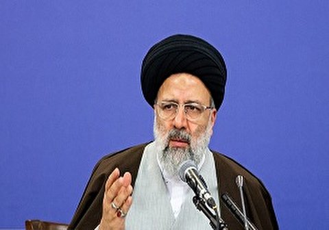 لامكان للضعف والإستسلام في الحكومة الاسلامية
