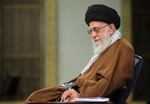 قائد الثورة الاسلامية يعرب عن تعاطفه وتضامنه مع الشعب اللبناني