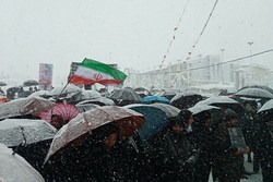 راهپیمایی ۲۲بهمن مردم آذربایجان شرقی در کولاک برف و یخبندان