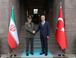 دیدار وزیران دفاع ایران و ترکیه در آنکارا