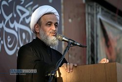 امام حسین، محور وحدت و اربعین حسینی قدرت نمایی اسلام است