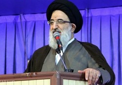 آمریکا وجود حمله به ایران را ندارد؛ هدفش ‌دوشیدن کشورهای مفلوک منطقه است