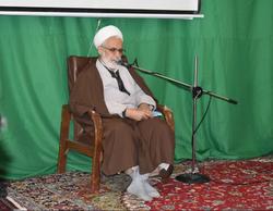 طلاب قدردان و شکرگزار نعمت طلبگی باشند