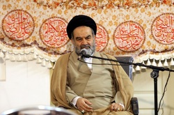 انقلاب اسلامی را باید در ردیف بعثت انبیا ارزیابی کرد