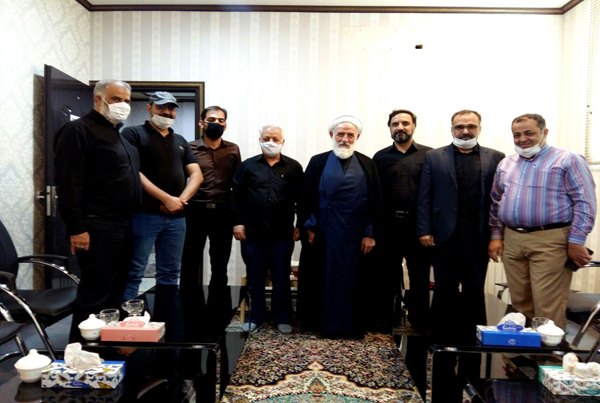 آیت الله عباسعلی سلیمانی در دیدار با تعدادی از خبرنگاران و فعالان فضای مجازی کاشان