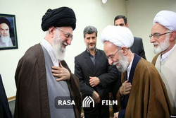 حکایت مردی که خط قرمزش ولایت است