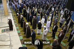 حضور میهمانان  اهل سنت کنفرانس وحدت در نماز جمعه تهران