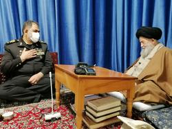 ملت ایران با اراده معنوی در برابر دشمن ایستادگی می کند