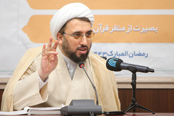 سومین نشست قرآن کتاب مبین با حضور حجت الاسلام والمسلمین محمد هادی منصوری