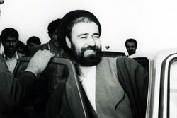 روایتی از مردمداری حاج سید احمد خمینی/ روزی که حاج احمد آقا آرزوی شهادت کرد!