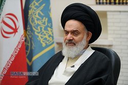 استاد طالب زاده از پیشگامان جبهه فرهنگی انقلاب اسلامی بود