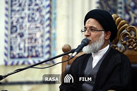 صوت | والدین نسبت به مسائل اخروی فرزندان دلسوزی کنند