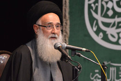 انقلاب اسلامی نمونه ای از امر به معروف و نهی از منکر امام راحل بود