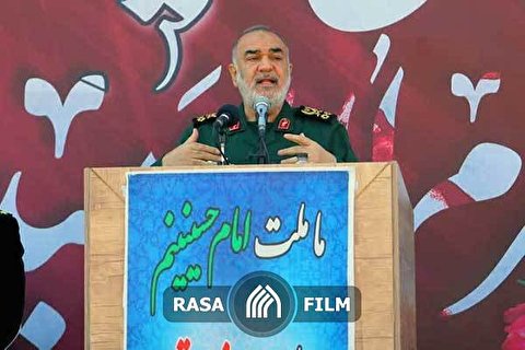 توصیه سردار سلامی به جوانان و دانشجویان