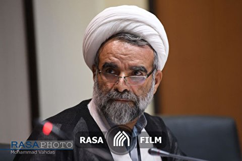 بشریت تشنه عدالت، عدالت طلبی و عدالت خواهیست