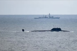 هشدار نیروی دریایی ارتش به زیردریایی هسته‌ای آمریکا