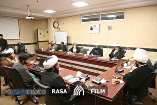 راهکارهای روایت سازی حوزوی گفتمان مقاومت از نگاه مبلغین