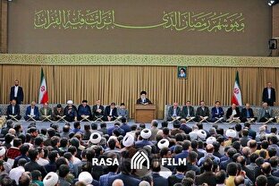 خط دیدار | تلاوت‌گران قرآن پیک عرش الهی به سوی ما فرشیان هستند