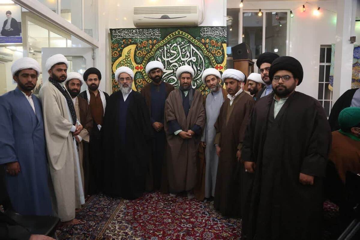 مراسم جشن میلاد امام زمان در دفتر مرحوم آیت الله فاضل لنکرانی برگزار شد