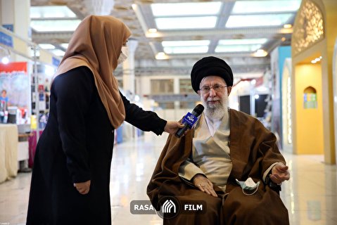 به رغم گسترش فضای مجازی، کتاب همچنان در جایگاه والای خود قرار دارد