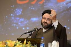 پاسخگویی به پرسش‌های اعتقادی نسل جوان در کارگاه آموزشی «دین فطری»