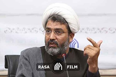 فرم سازی در تلویزیون یگانه ایران بسیار مشکل است