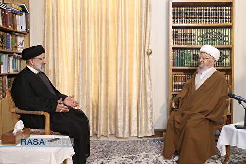 دیدار رئیس جمهور با آیت الله مکارم شیرازی