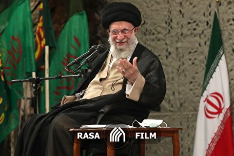 تجلیل رهبر معظم انقلاب از فداکاری خانواده‌های شهدا