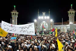 تجمع شبانه مردم قم در اعتراض به جنایت رژیم صهیونیستی در غزه