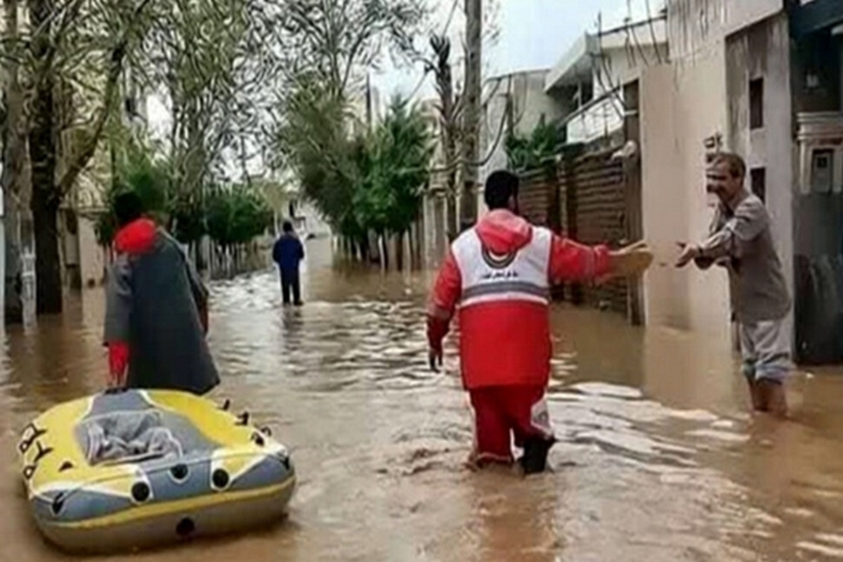 ۱۶ استان درگیر سیل و آبگرفتگی/امدادرسانی به بیش از ۵۸۰۰ نفر