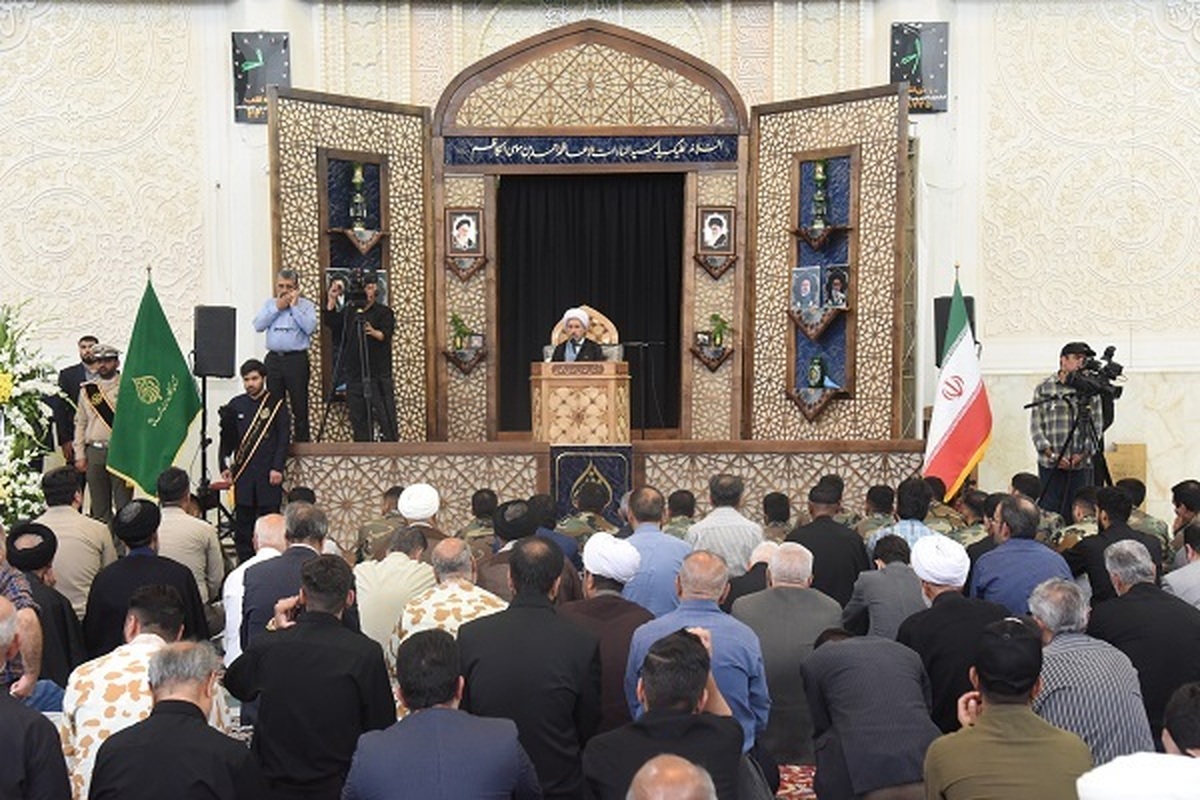 برگزاری مراسم بزرگداشت رئیس جمهور شهید در حرم مطهر شاهچراغ