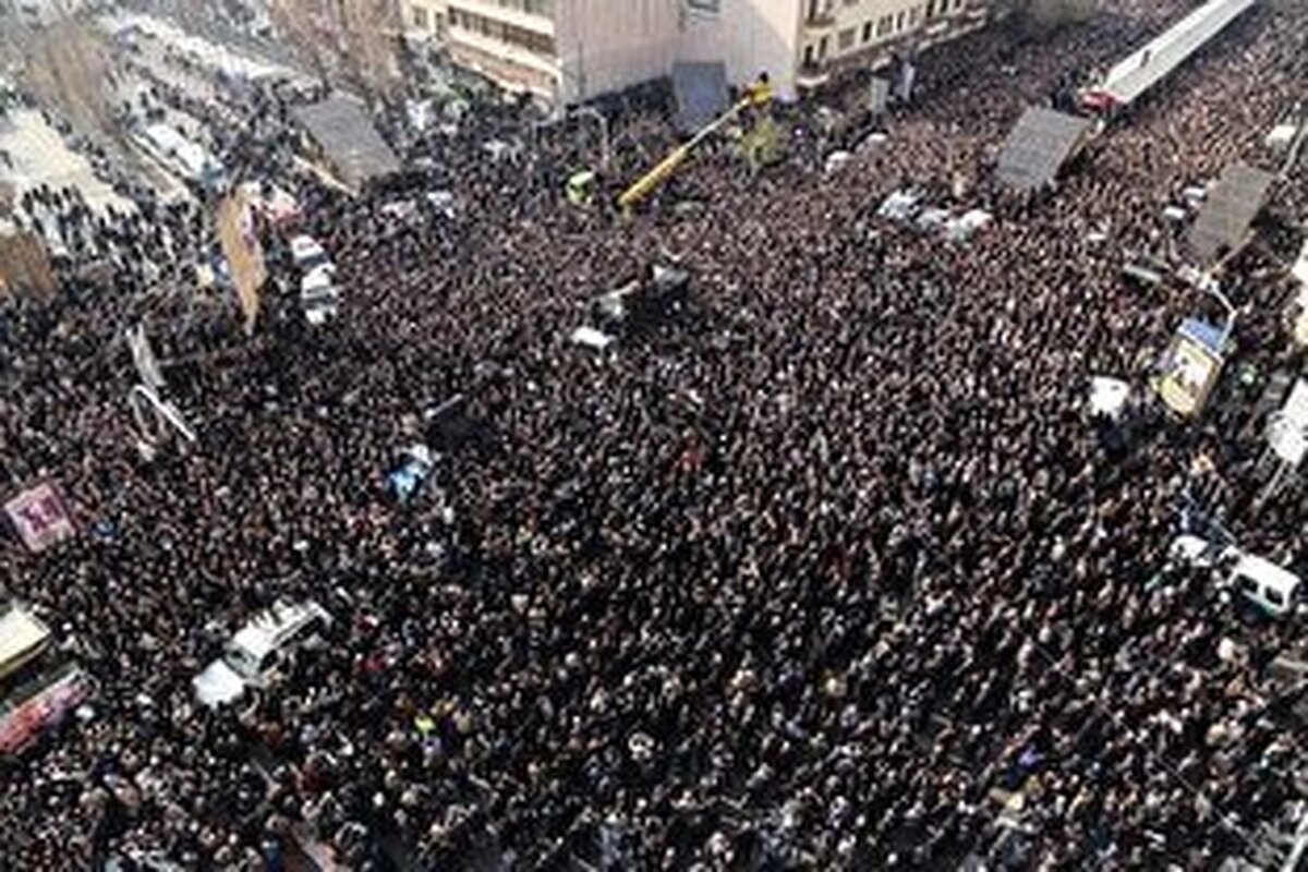 حماسه دوم خرداد ۱۴۰۳ مردم تهران در تکریم شهدای خدمت