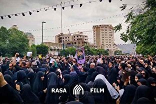 حضور پرشور مردم مشهد در بدرقه شهید جمهور