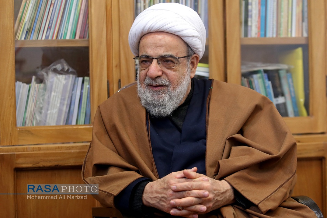 تمجید علما از تواضع، ولایتمداری و مردمداری آیت الله رئیسی