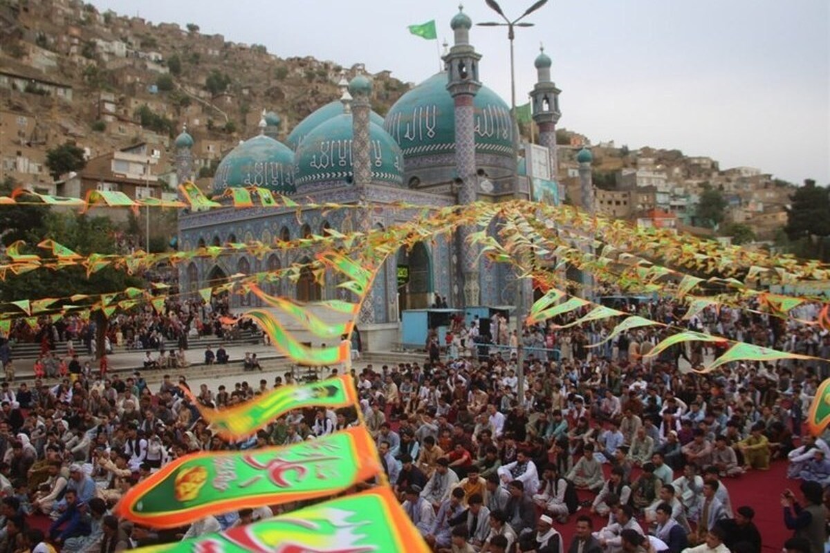 جشن غدیر به شهر روح و زندگی می بخشد