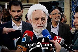 مردم با انتخاب خود می‌توانند گره‌گشای مشکلات باشند