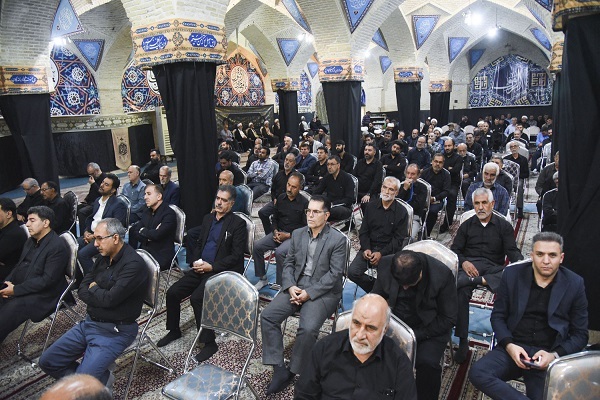 برگزاری مراسم عزاداری دهه اول محرم به میزبانی نماینده ولی فقیه در فارس + عکس