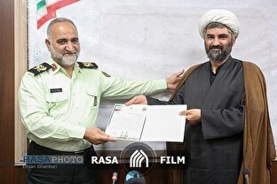 بازدید فرمانده نیروی انتظامی استان قم از خبرگزاری رسا